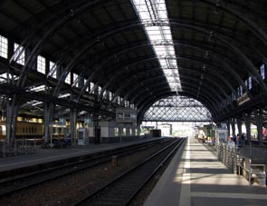 Bahnhof Dresden-Neustadt - Innenansicht der Mittelhalle