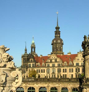 Dresdner Schloss - Ansicht vom Dresdner Zwinger
