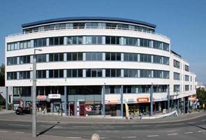 Einkaufs- und Bürozentrum "Paradiesgarten" in Dresden-Zschertnitz